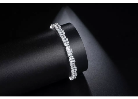 WB112- Silver Women Luxary Bracelet