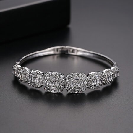WB151 - Women Luxary Bracelet