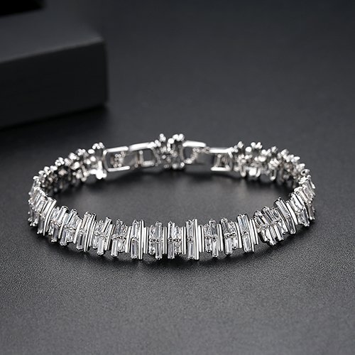WB200 - Women Luxary Bracelet