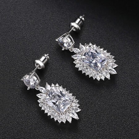 WE835 - Luxary Earrings for Women