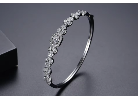 WB354 - Women Luxary Bracelet