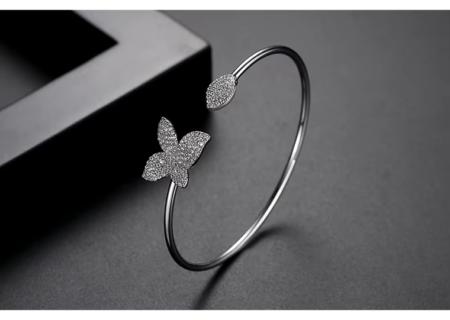 WB363 - White Women Luxary Bracelet