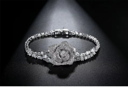 WB368 - Women Luxary Bracelet