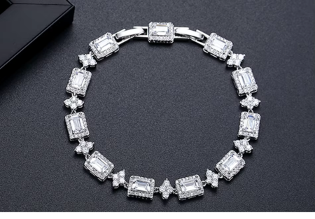 WB381 - Women Luxary Bracelet