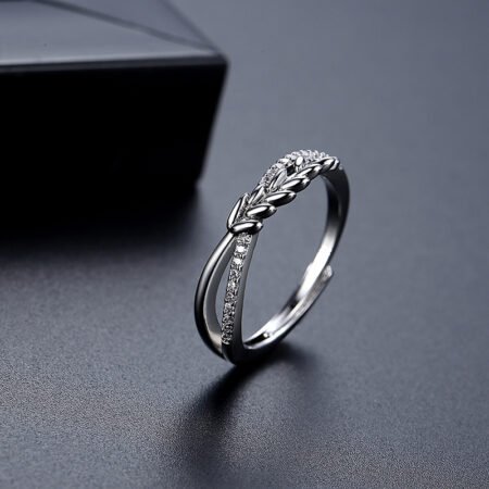 WR485 Luxury Ring for Women (Adjustable Ring)