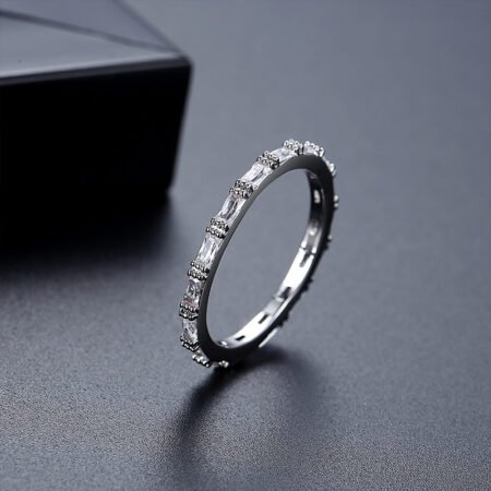 WR488 Silver Luxury Ring for Women